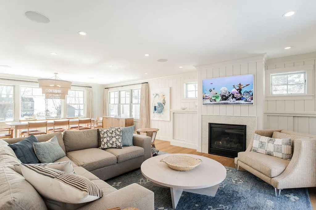 17 Intervale Road York ME 03902