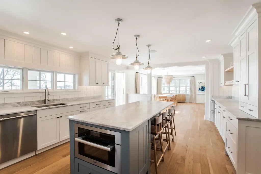 17 Intervale Road York ME 03902