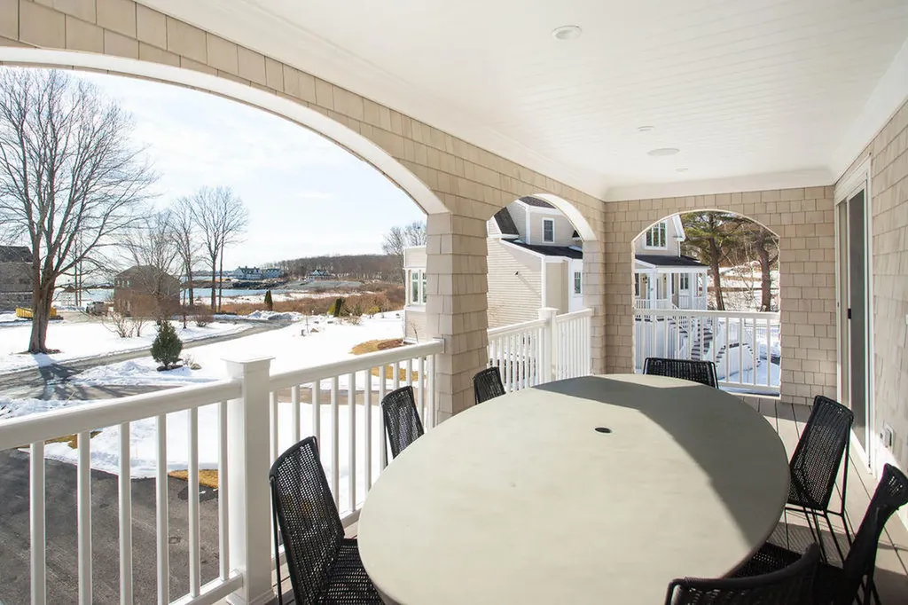 17 Intervale Road York ME 03902