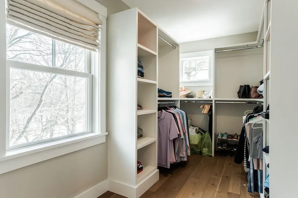 17 Intervale Road York ME 03902