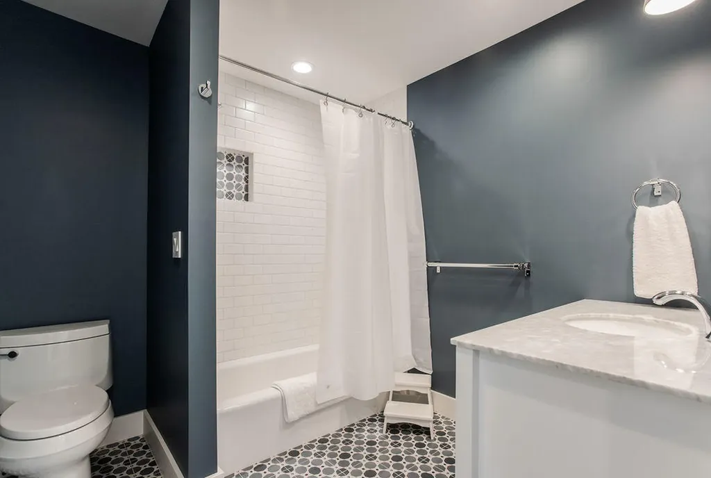 17 Intervale Road York ME 03902