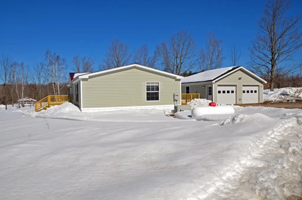 39 Tuelltown Road West Paris ME 04289