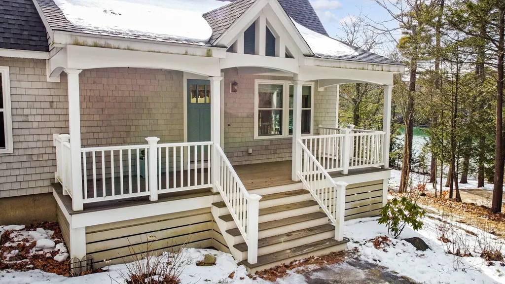 35 Rosedale Road West Bath ME 04530