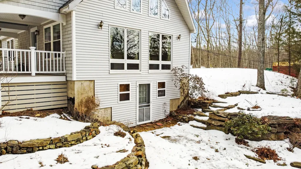 35 Rosedale Road West Bath ME 04530