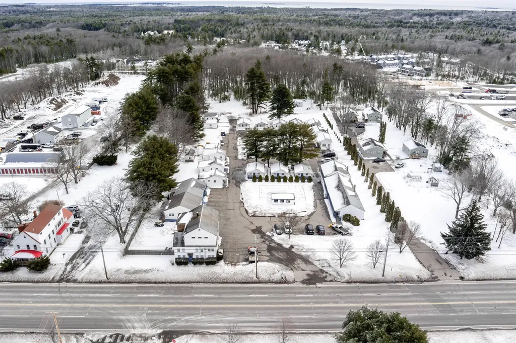 1015 Portland Road Saco ME 04072