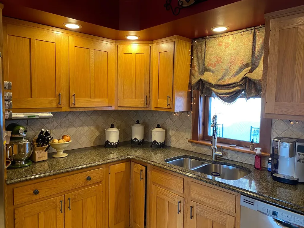 423 Madison Road Norridgewock ME 04957