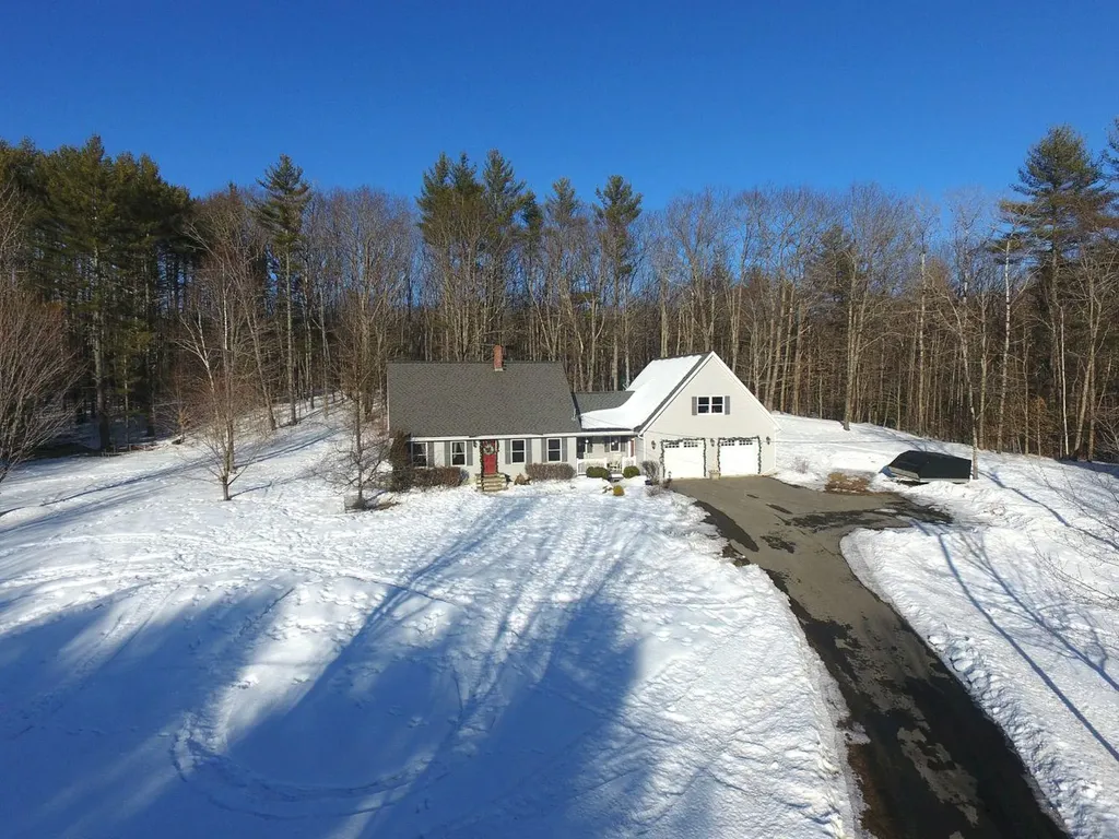 423 Madison Road Norridgewock ME 04957