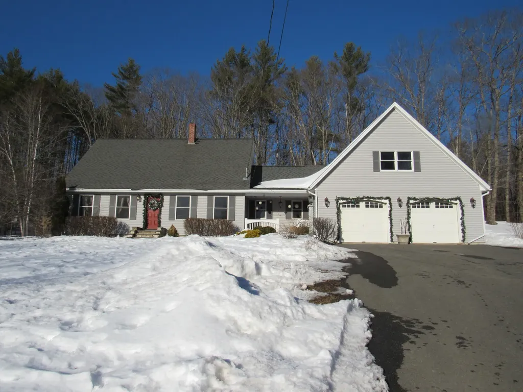 423 Madison Road Norridgewock ME 04957