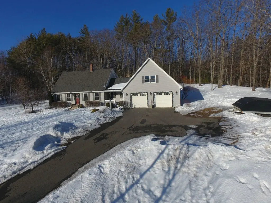 423 Madison Road Norridgewock ME 04957