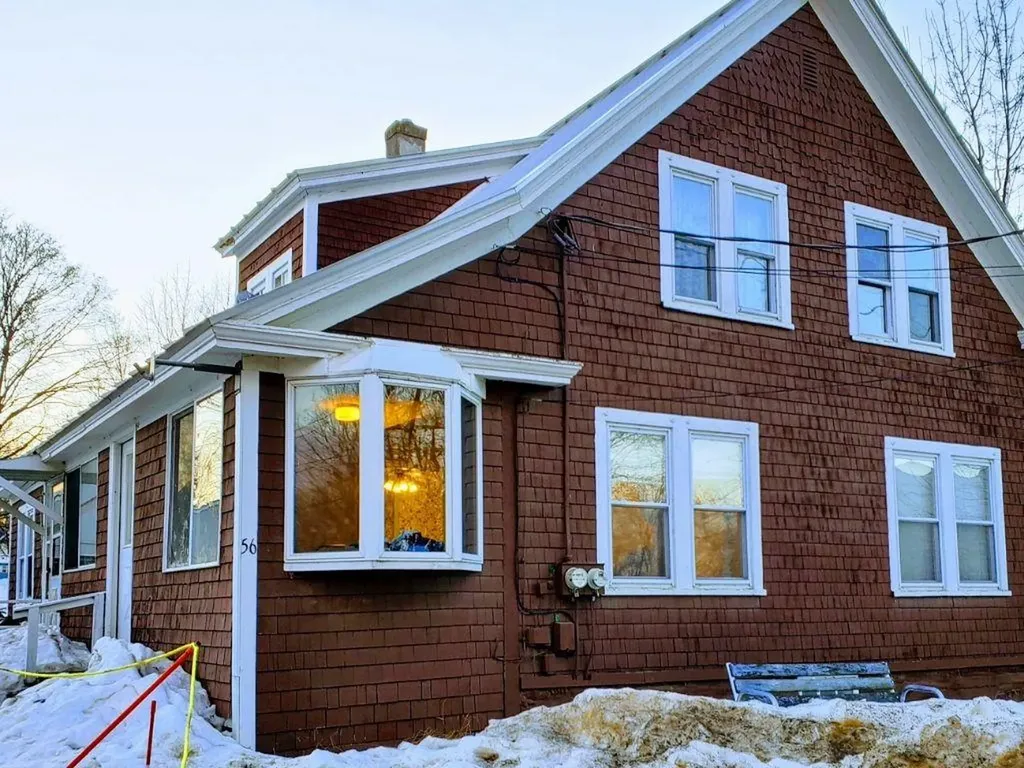 56 Water Street Newport ME 04953