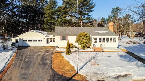 8 Pitch Pine Drive Topsham ME 04086