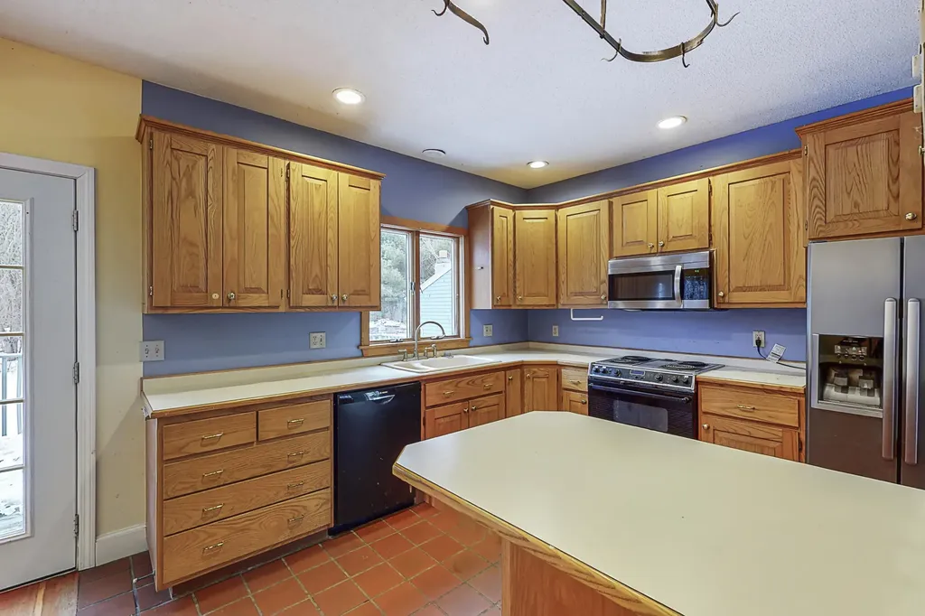 152 Princes Point Road Yarmouth ME 04096