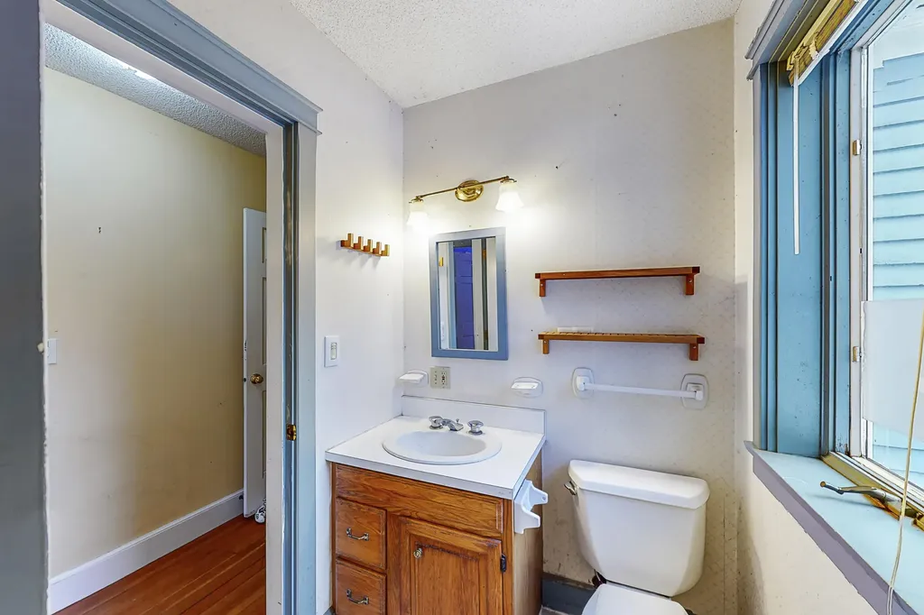 152 Princes Point Road Yarmouth ME 04096
