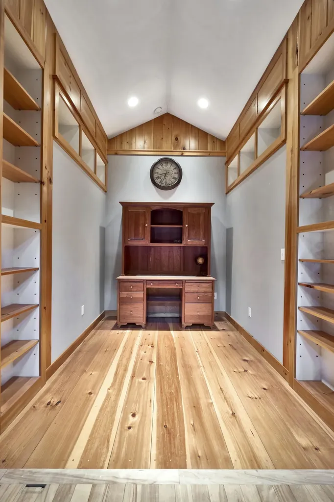 3650 Washington Road Waldoboro ME 04572