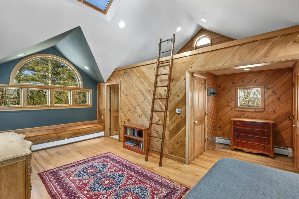 3650 Washington Road Waldoboro ME 04572