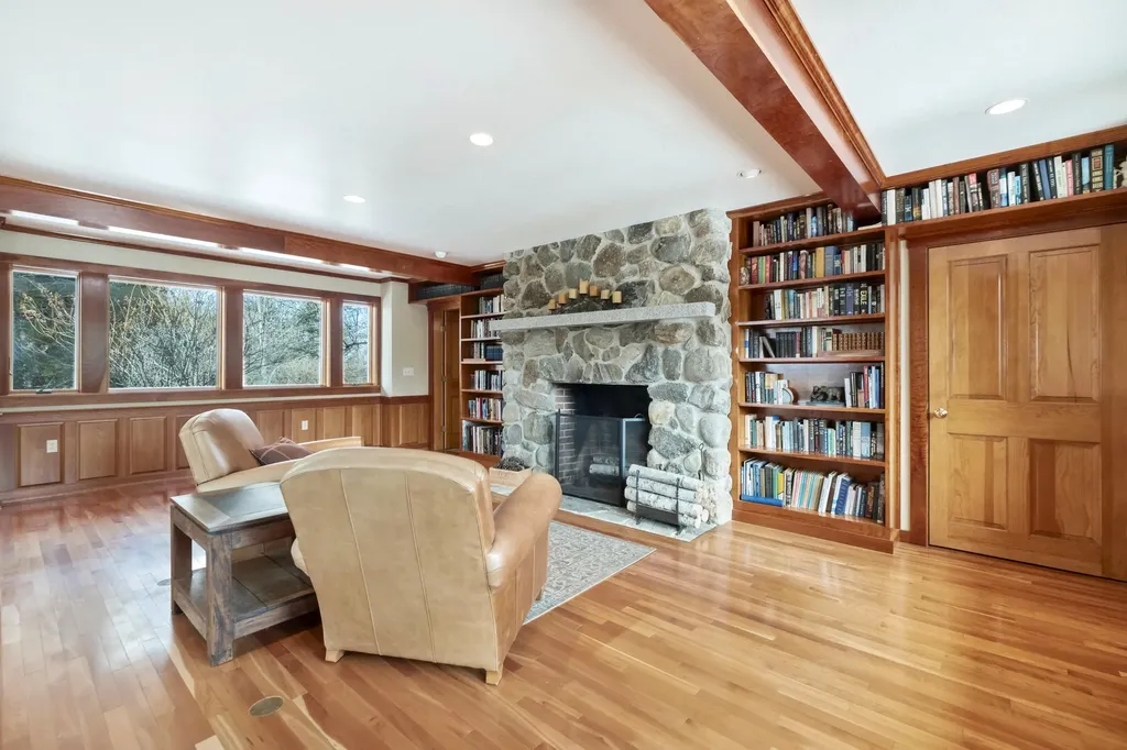 3650 Washington Road Waldoboro ME 04572