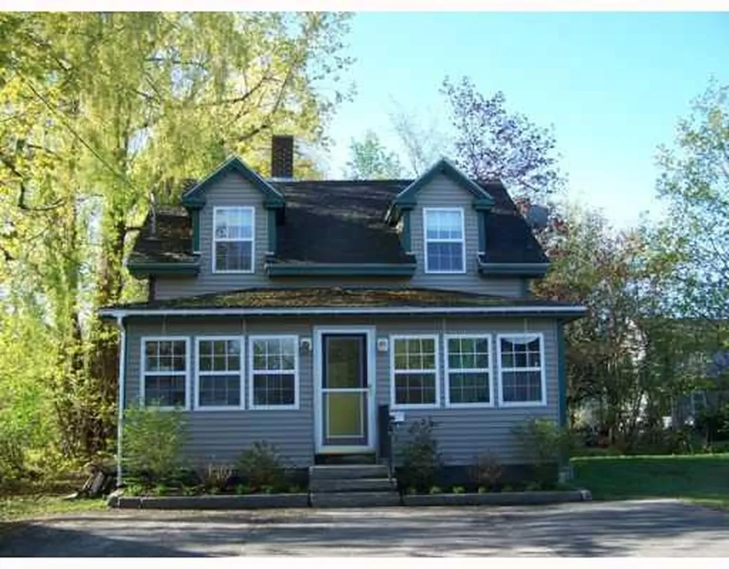221-223 Main Street Winthrop ME 04364
