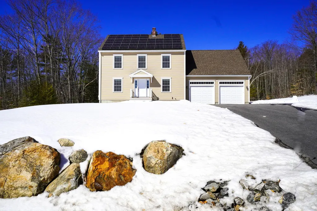 28 Eagles Nest Road Gray ME 04039