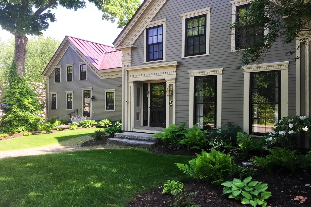 53 Church Street Damariscotta ME 04543