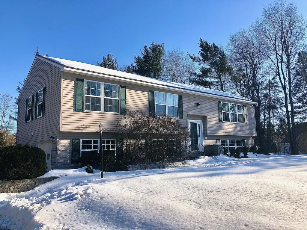 69 Black Stream Drive Levant ME 04456