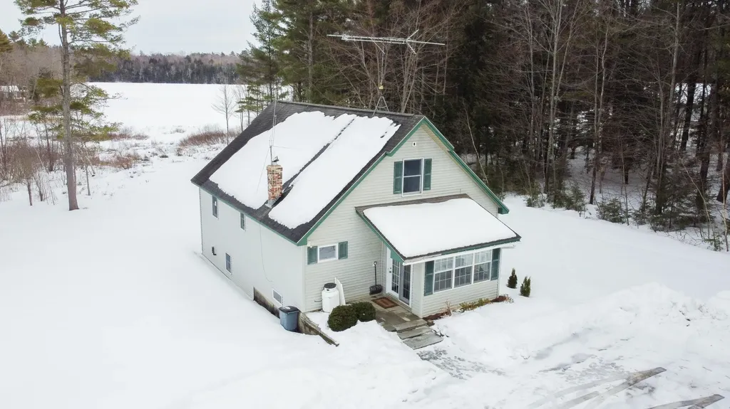 15 Spaulding Point Road Belgrade ME 04917