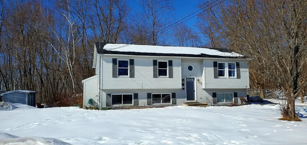 96 Winter Street Lewiston ME 04240