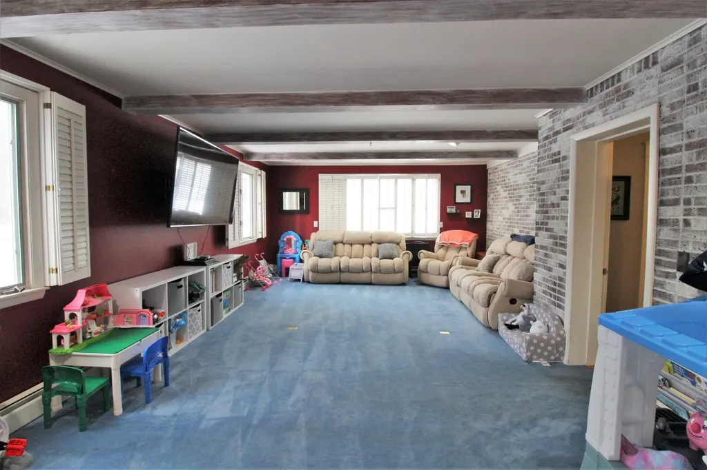 339 Kenduskeag Avenue Bangor ME 04401