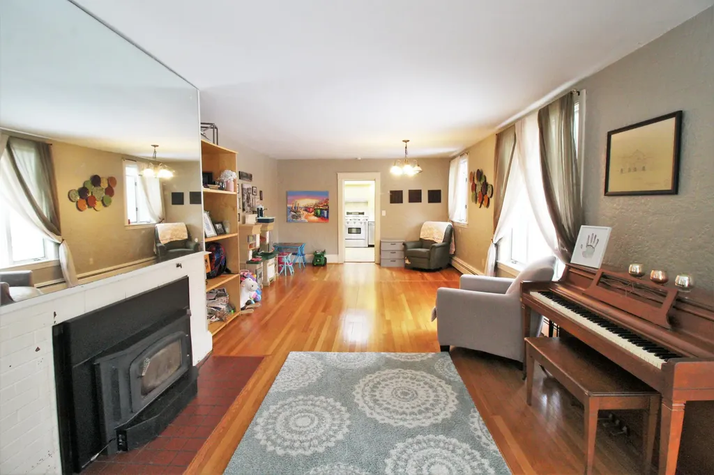 339 Kenduskeag Avenue Bangor ME 04401
