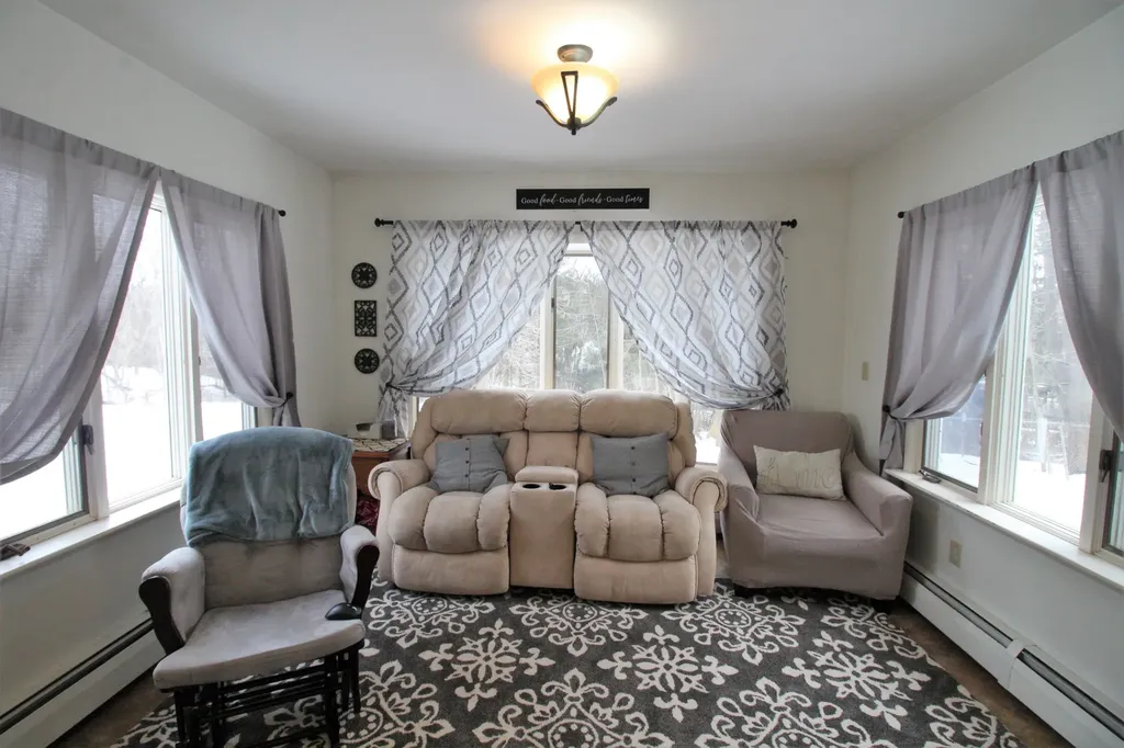 339 Kenduskeag Avenue Bangor ME 04401