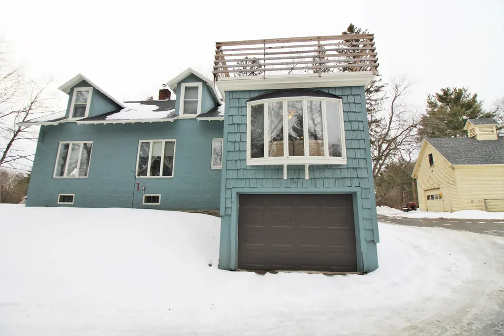 339 Kenduskeag Avenue Bangor ME 04401