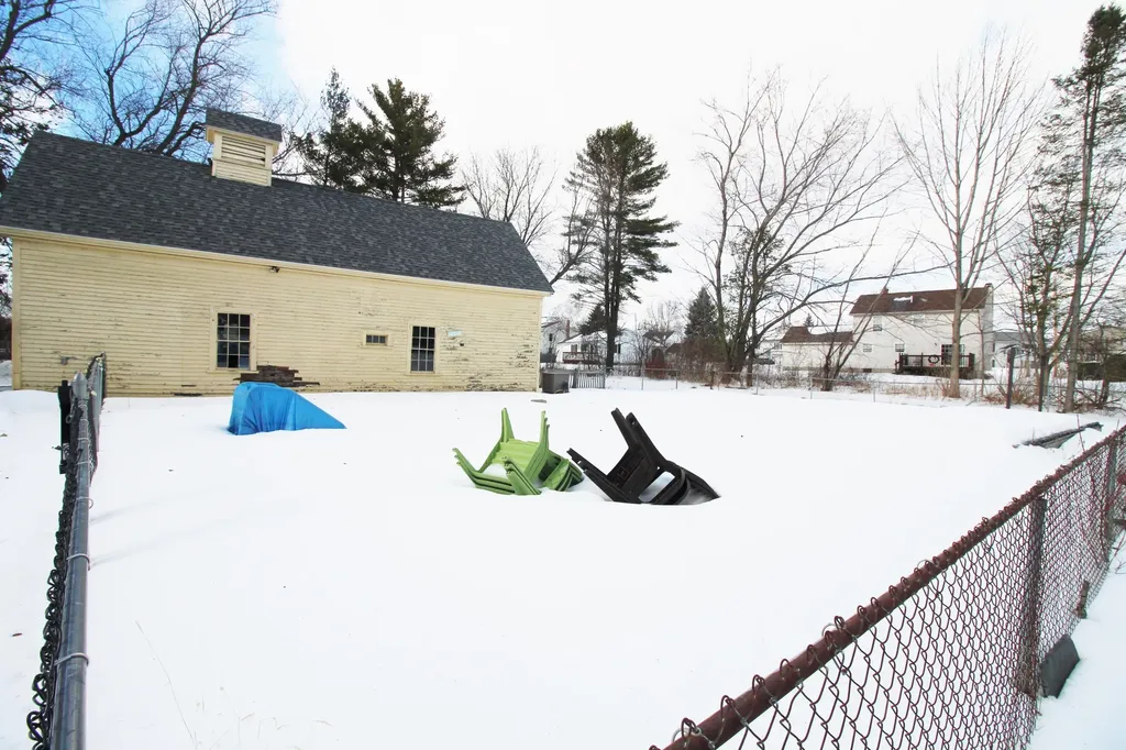 339 Kenduskeag Avenue Bangor ME 04401