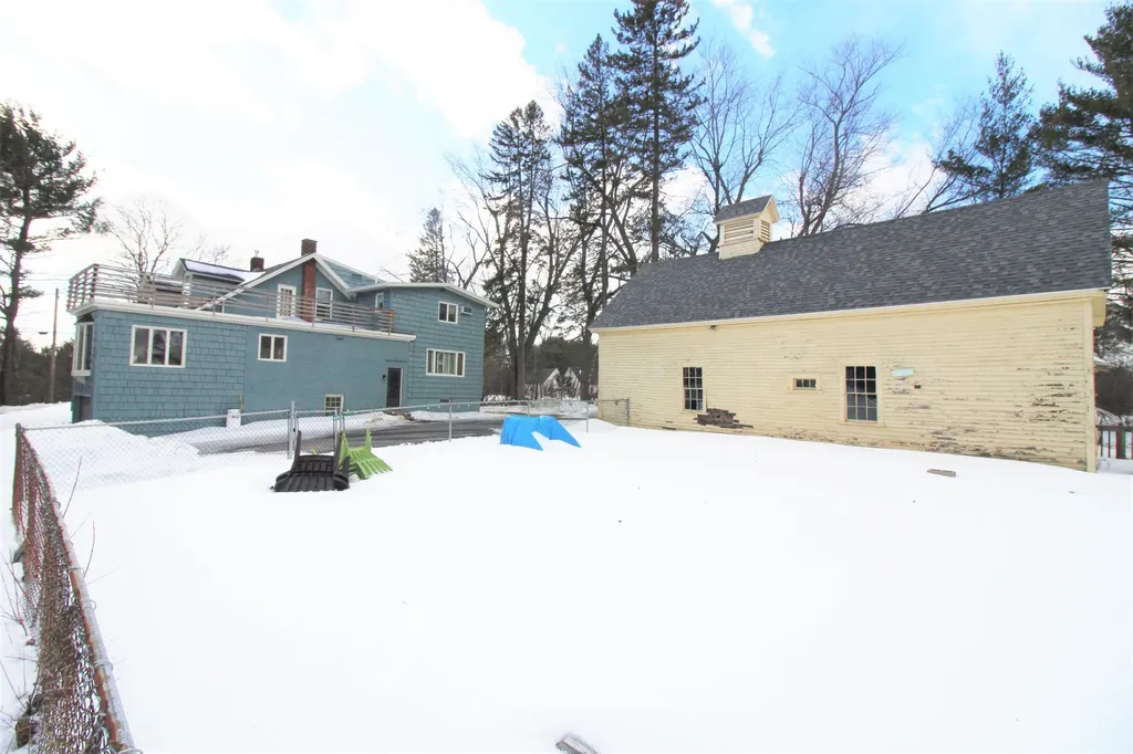 339 Kenduskeag Avenue Bangor ME 04401