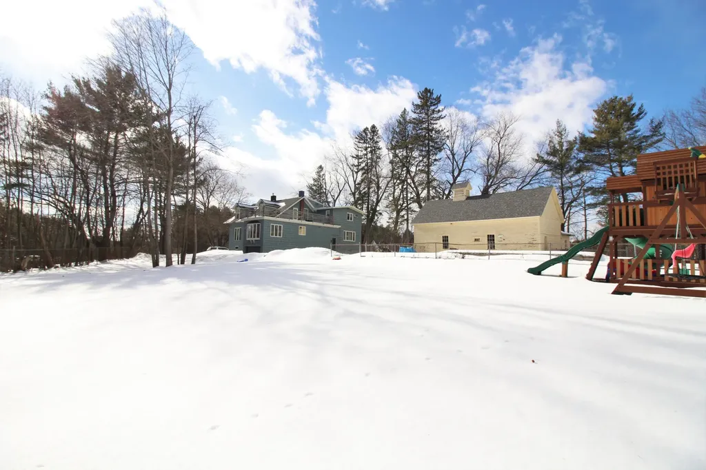 339 Kenduskeag Avenue Bangor ME 04401