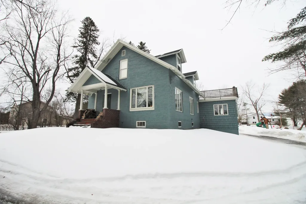 339 Kenduskeag Avenue Bangor ME 04401