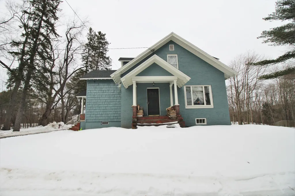 339 Kenduskeag Avenue Bangor ME 04401