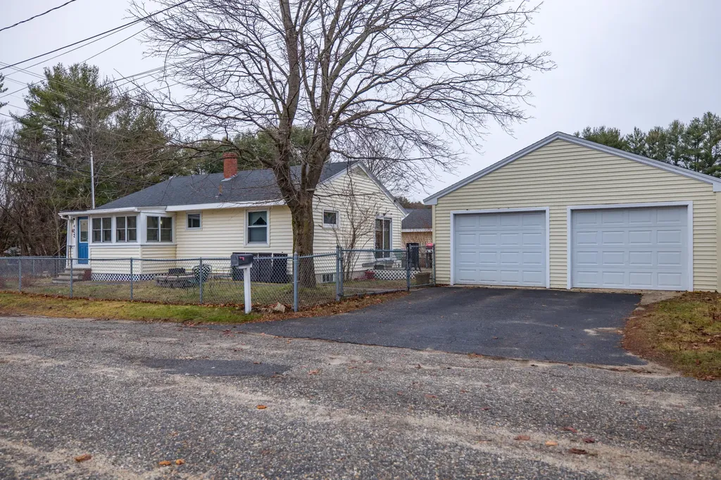 133 Grove Street Lewiston ME 04240