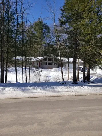 20 Sherwood Forest Drive Winthrop ME 04364