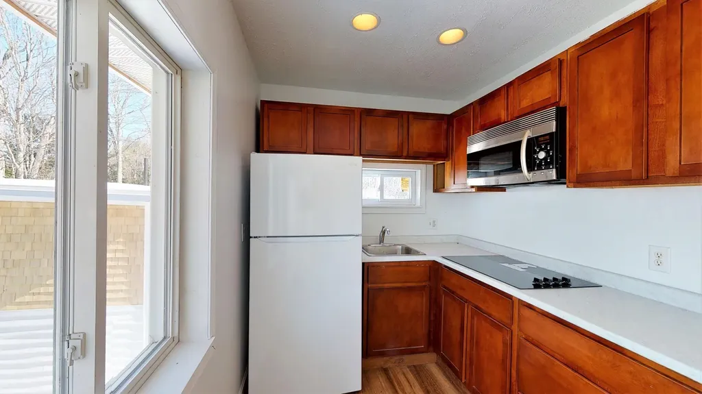 42 Plummer Drive Raymond ME 04071