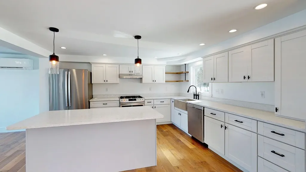 42 Plummer Drive Raymond ME 04071