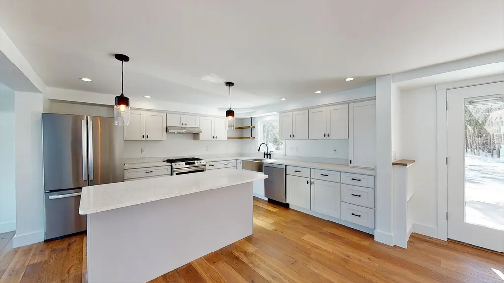 42 Plummer Drive Raymond ME 04071