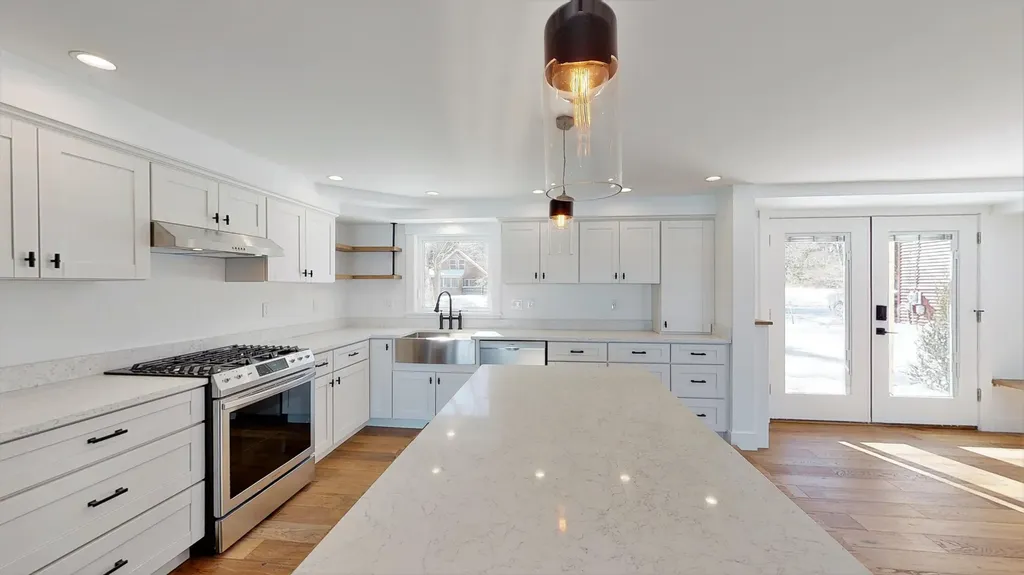 42 Plummer Drive Raymond ME 04071
