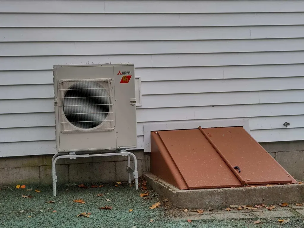 42 Plummer Drive Raymond ME 04071