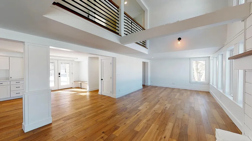 42 Plummer Drive Raymond ME 04071