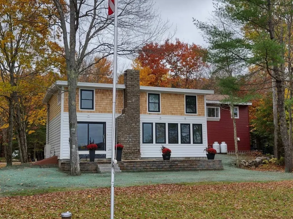 42 Plummer Drive Raymond ME 04071