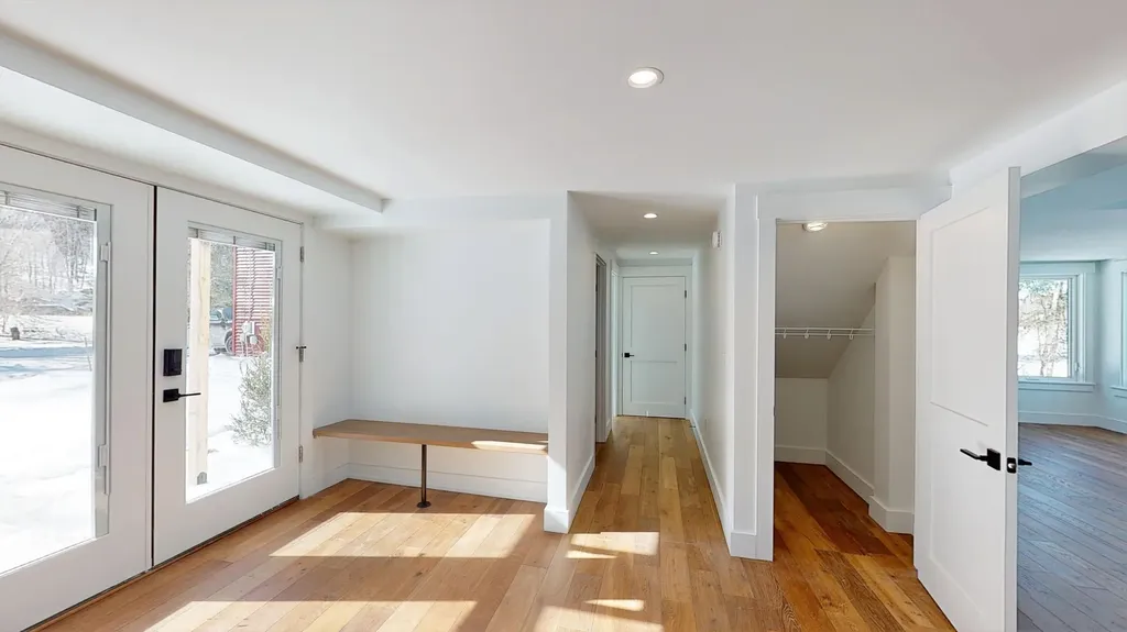 42 Plummer Drive Raymond ME 04071