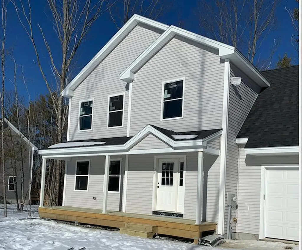 32 Leonards Way Windham ME 04062