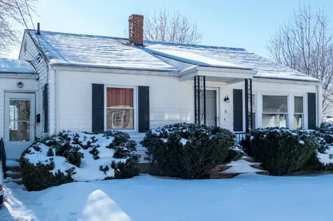 9 Colonial Court Portland ME 04102