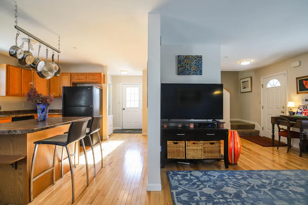 20 Lane Avenue Portland ME 04103