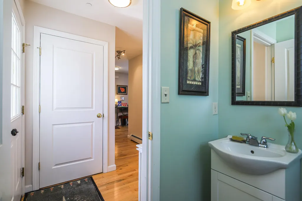 20 Lane Avenue Portland ME 04103