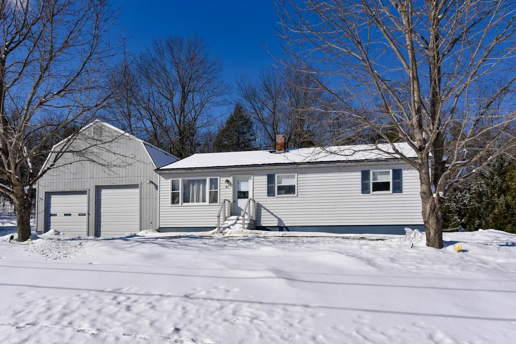 81 S Pond Road Winslow ME 04901